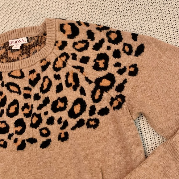 Leopard Print Sweater - Picture 6 of 14